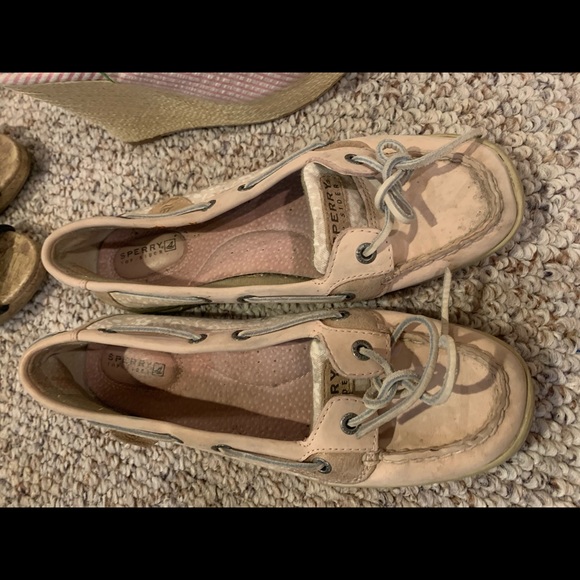 Pink sperrys - Picture 2 of 2